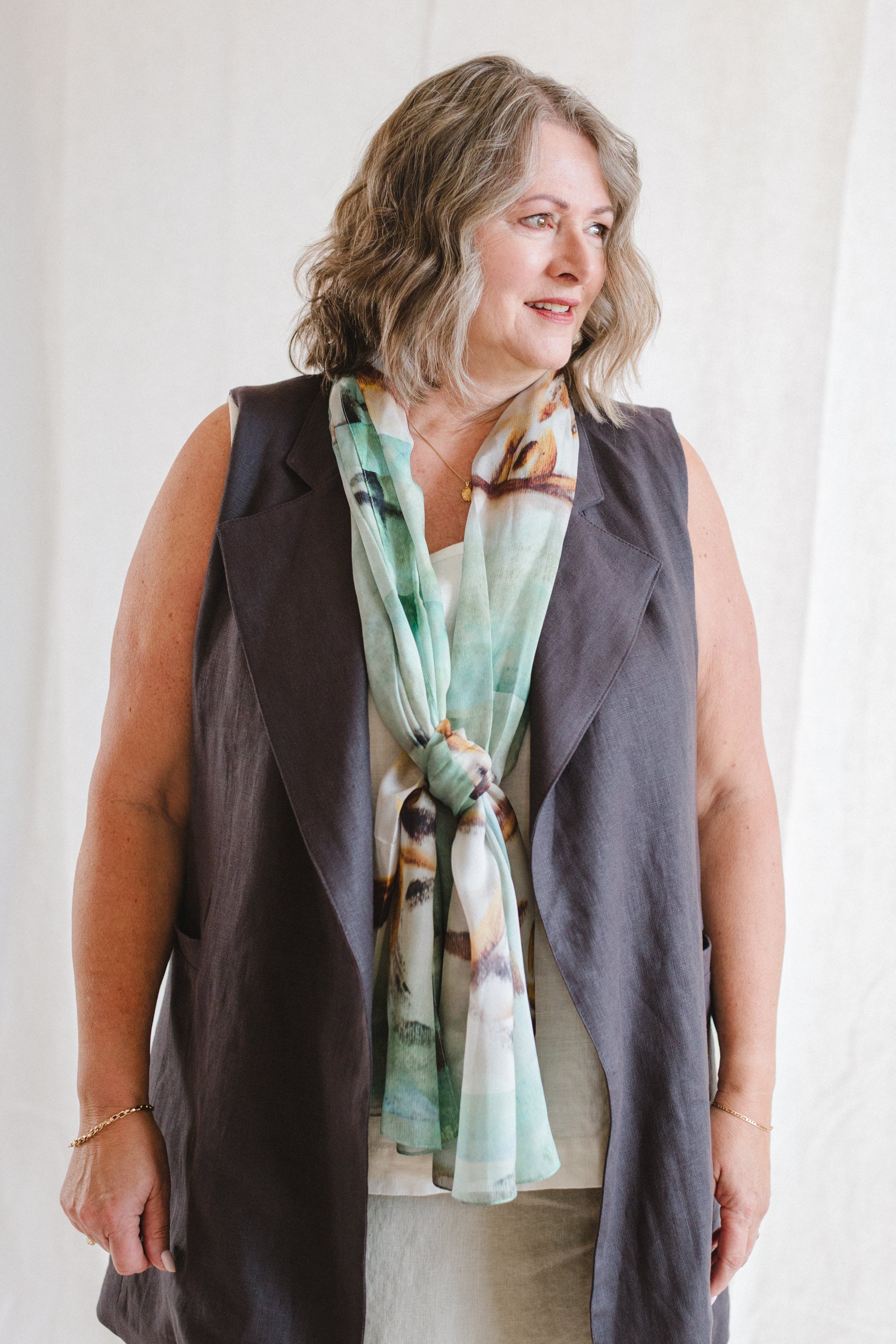 Linen Vest - cedarandvine