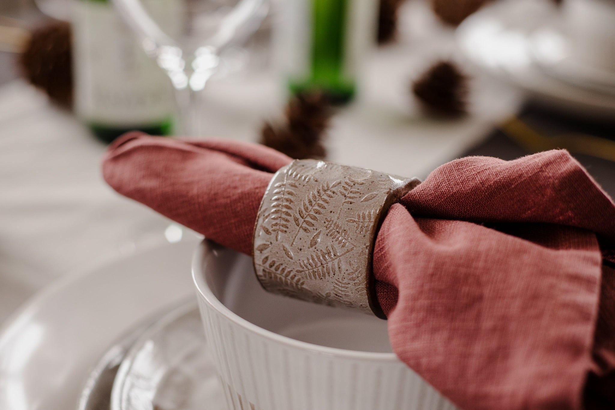 ARTIST FEATURE || Clay People Napkin Rings x Linen Napkins - cedarandvine