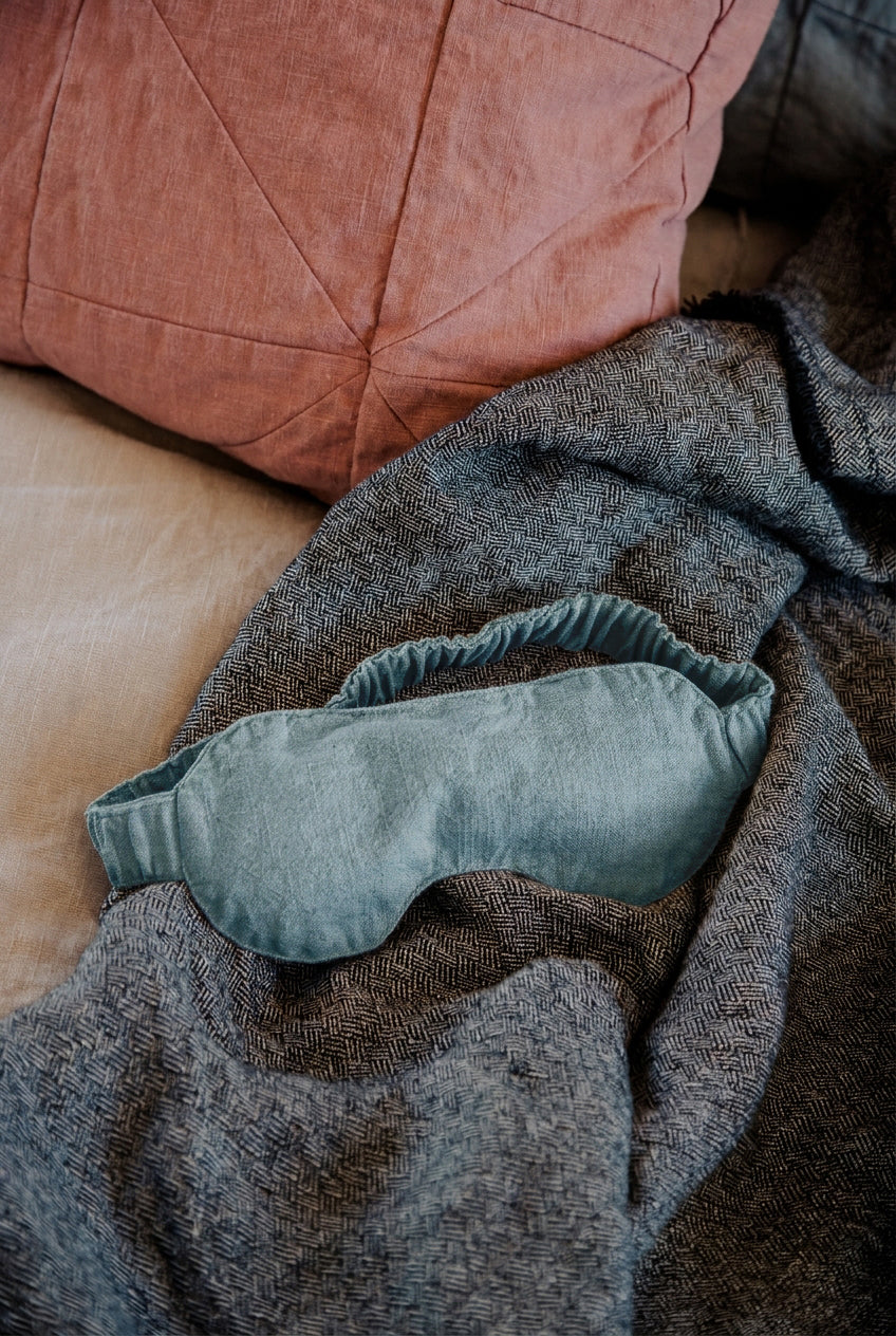 Lavender Sleep Mask - cedarandvine