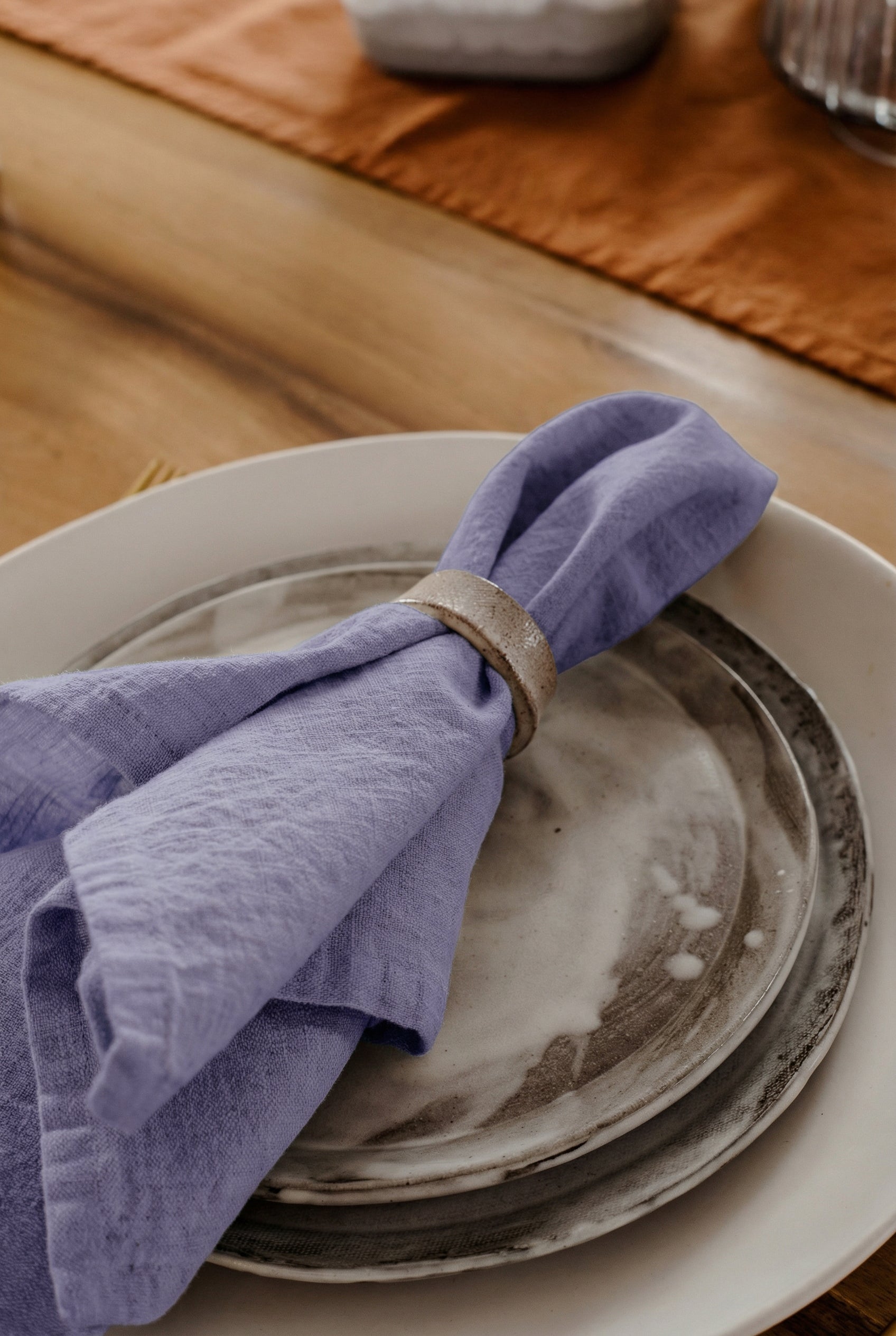 Artist Feature || Clay People Napkin Rings x Linen Napkins - cedarandvine