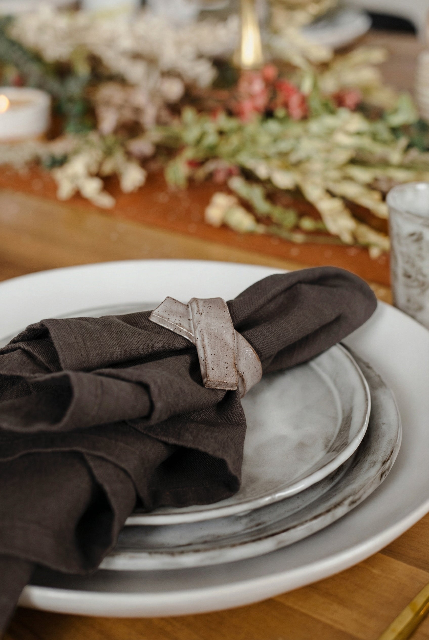 Artist Feature || Clay People Napkin Rings x Linen Napkins - cedarandvine