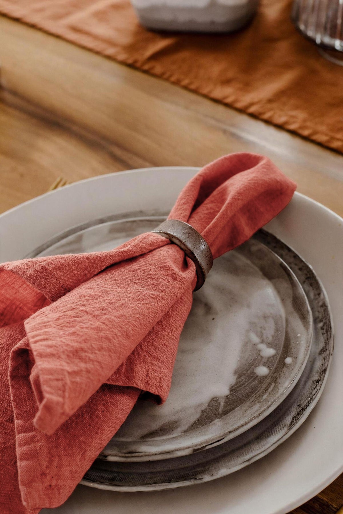 Artist Feature || Clay People Napkin Rings x Linen Napkins